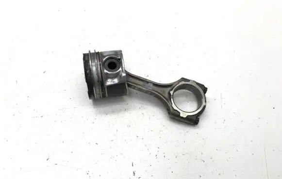 Lexus IS 220D-250-350 Piston with connecting rod 86L78 R2US4 2AD