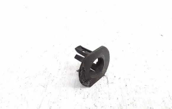 BMW 4 F32 F33 Front parking sensor holder (PDC) 8054573 15857711