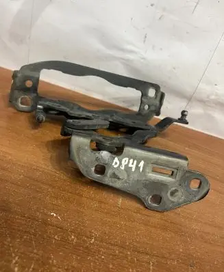 Mercedes-Benz C W204 Tailgate/trunk/boot hinge 2048800728 D841