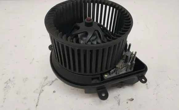 Peugeot 406 Heater fan/blower VALEOC22828229X