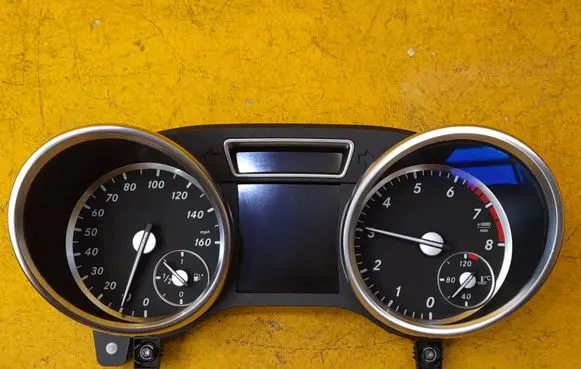 Mercedes-Benz GLE AMG (W166 - C292) Speedometer (instrument cluster) A1669006910