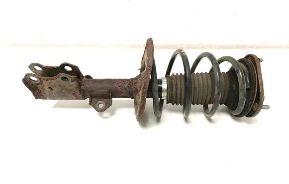 Toyota Avensis T270 Front shock absorber/damper 