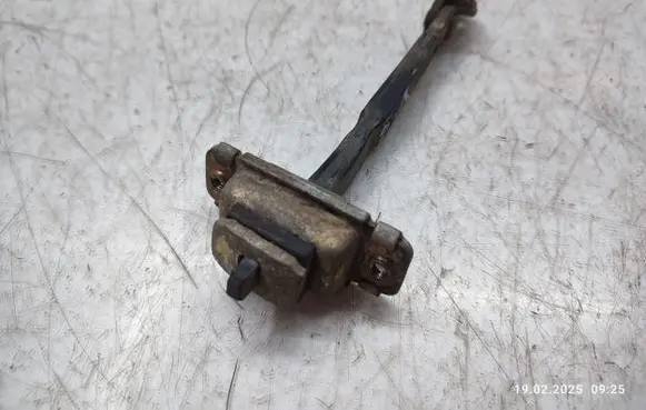 KIA Sportage Rear door check strap stopper