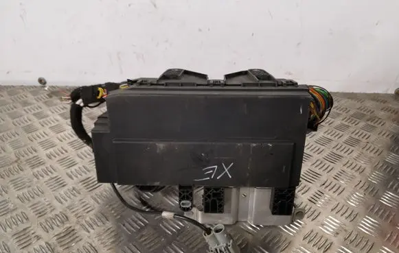 Jaguar XE Fuse box set XESAUGIKLINE