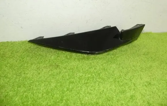 BMW M4 G82 G83 Front bumper corner part panel trim 8084177 51118084177