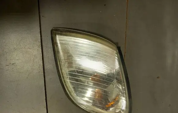 Hyundai H-1, Starex, Satellite Front indicator light 923014A5