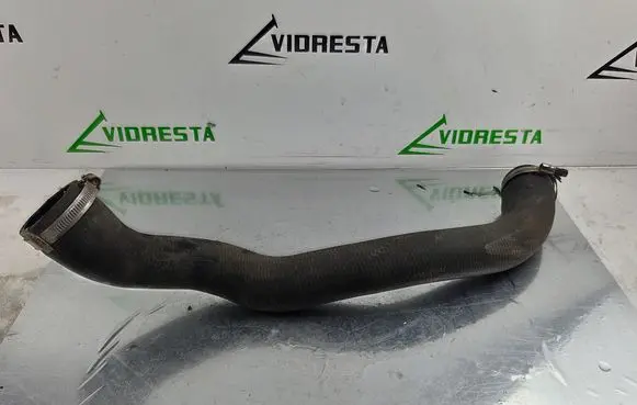 Intercooler hose/pipe