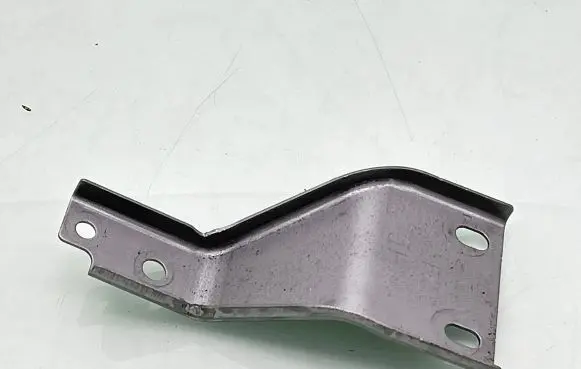 Nissan Navara D23 Fender mounting bracket