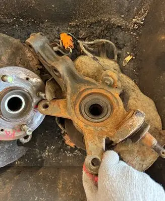 Honda Civic Front wheel hub spindle knuckle 2121212