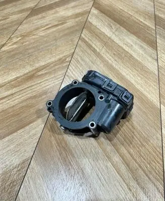 Mercedes-Benz E W212 Throttle valve A6510900470 DK004C 0280750573