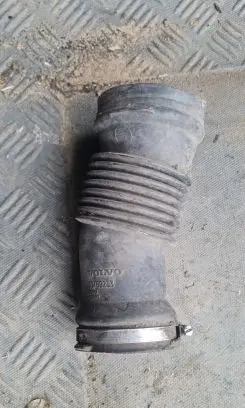 Volvo XC70 Air intake hose/pipe 30769233