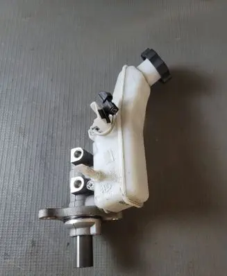 KIA Sportage Master brake cylinder