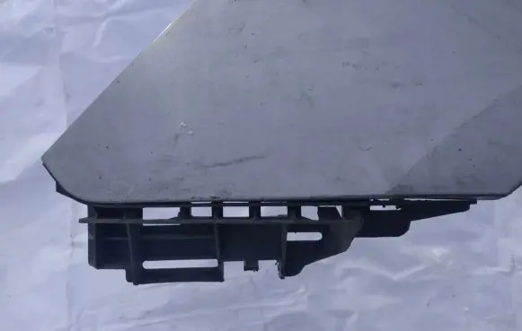 Peugeot 307 Front bumper mounting bracket