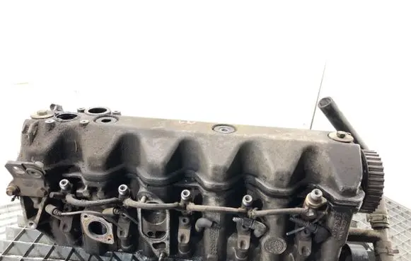 Volkswagen II LT Engine head 