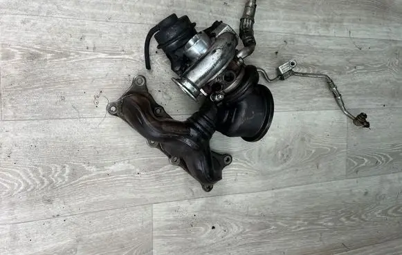 BMW 3 E92 E93 Turbo 7593015 11587593015