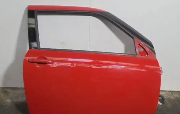 Suzuki Swift I Front door 