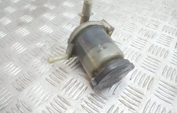 Toyota Corolla Verso E121 Power steering fluid tank/reservoir