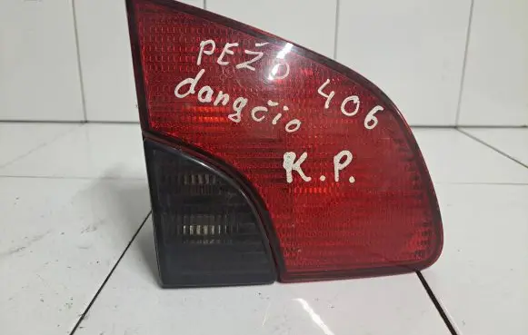 Peugeot 406 Tailgate rear/tail lights 45504