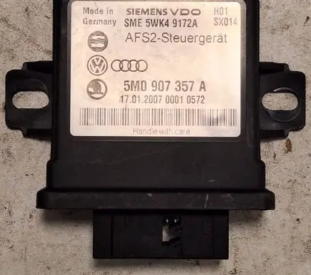 Volkswagen PASSAT B6 Light module LCM 5WK49172A 5M0907357A 012007000105