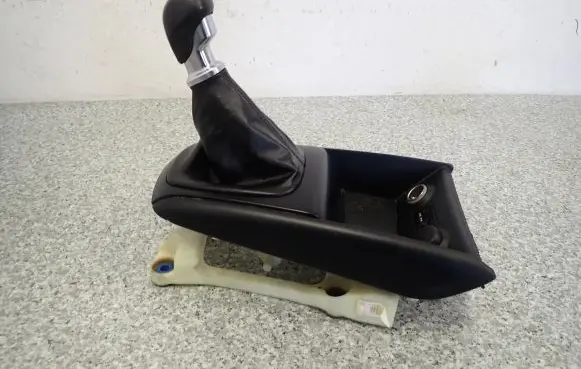 Hyundai i30 Gear shifter/selector 