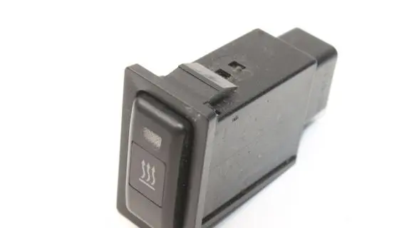 Toyota Land Cruiser (HDJ90) Windscreen/window heater switch