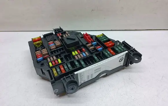BMW 6 F12 F13 Fuse module 9257426