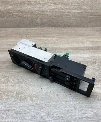 BMW 5 E34 Climate control unit 8351653 13913