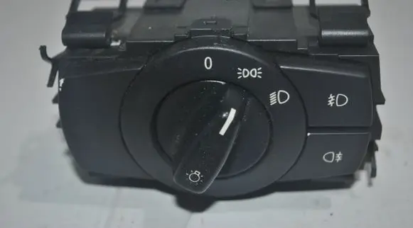 BMW 1 E81 E87 Light switch 6932798 33600202 30078810289683