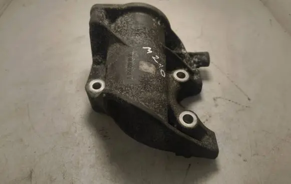 Mercedes-Benz CLA C118 X118 Holder (bracket) A6542200031