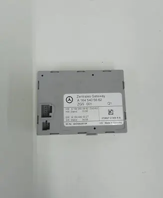Mercedes-Benz R W251 Gateway control module A1645405662 A1644420327 A1645403662