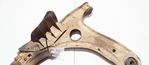 Volkswagen Golf III Front lower control arm/wishbone