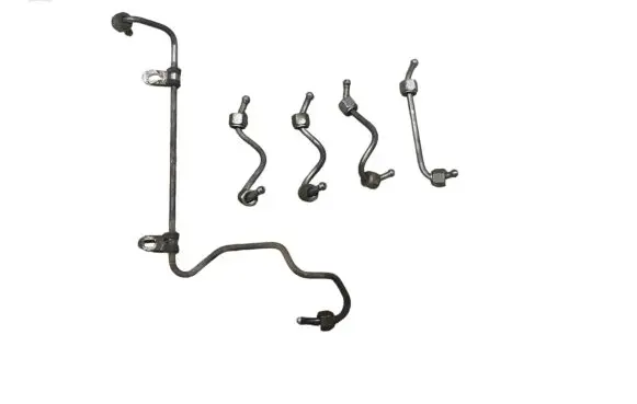 Fuel injector supply line/pipe