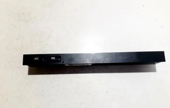 Traction control (ASR) switch