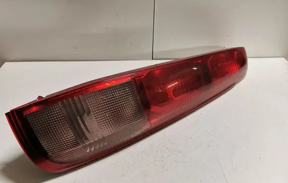 Nissan X-Trail T30 Rear/tail lights B46R