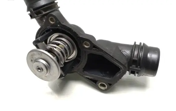 Thermostat/thermostat housing