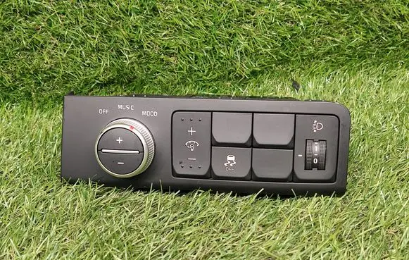 KIA Soul Headlight level height control switch 96790B2610