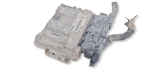 Opel Astra H Engine control unit/module 55198922
