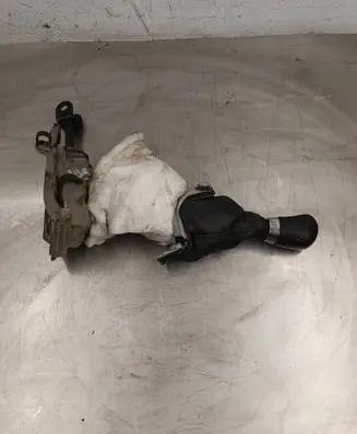 Suzuki Grand Vitara II Gear shifter/selector