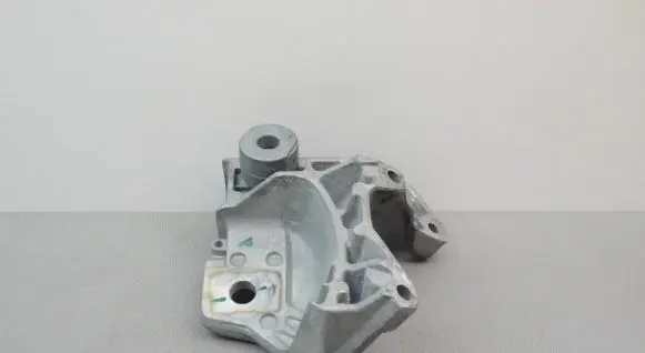 Volvo V60 Engine mounting bracket 6G926P096FC