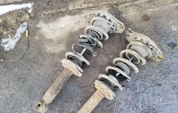 Nissan Almera N16 Rear shock absorber/damper
