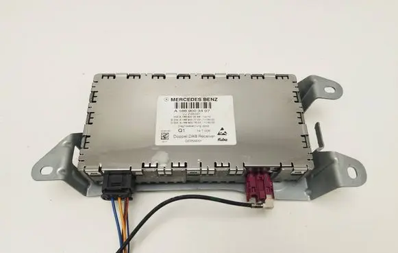 Mercedes-Benz E W212 Antenna control unit A1669003407 A1668202089 A1669027703