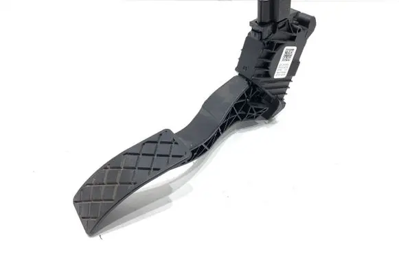 Skoda Superb B8 (3V) Accelerator throttle pedal 5Q1723503K