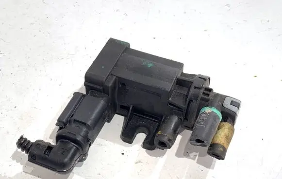 Citroen C5 Fuel pressure regulator 9674084680