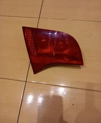 Audi A4 S4 B7 8E 8H Tailgate rear/tail lights 8E9945093 484501 ULO749001