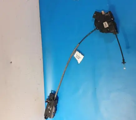 Ford S-MAX Front door lock A048317