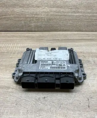 Peugeot 307 Engine control unit/module 9664843780 0281013872 9644692380
