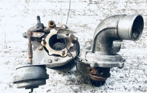 Toyota Avensis T270 Turbo 11020801459 vb26