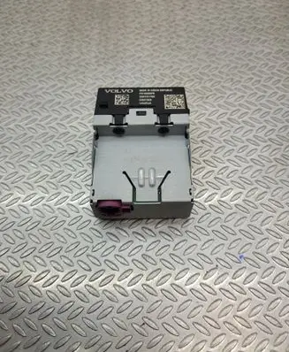 Polestar 2 USB socket connector P31682676
