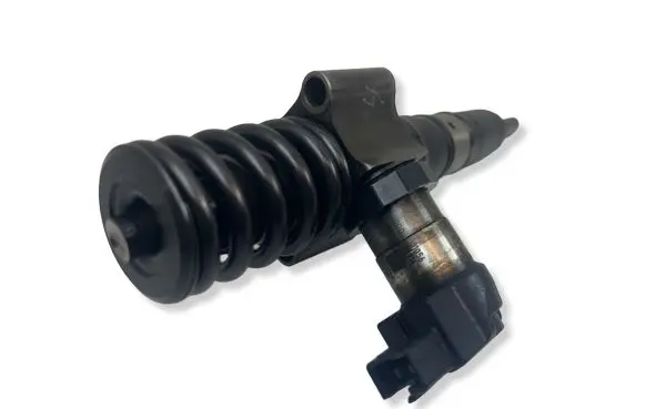 Volkswagen PASSAT B6 Fuel injector 03G130073T