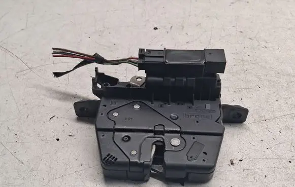 BMW 5 F10 F11 Tailgate/trunk/boot lock/catch/latch 51244878781